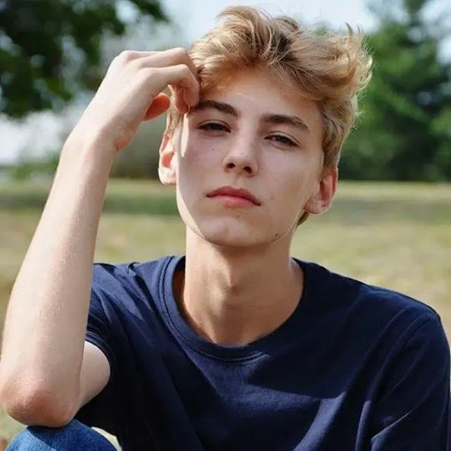 فہیم شاہ avatar